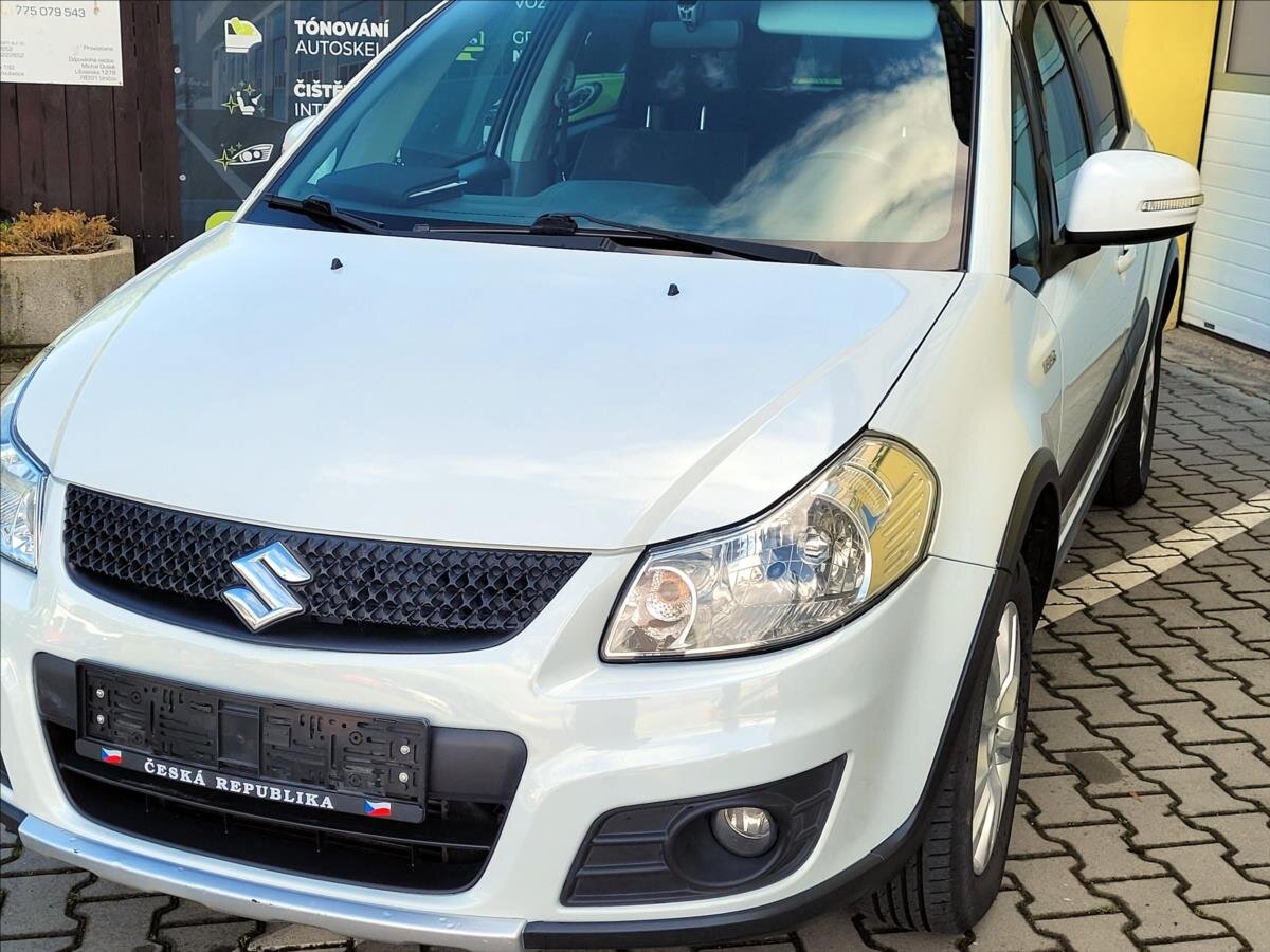 Suzuki SX4 Hatchback 2,0 l 99 kw