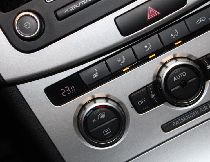 Volkswagen Passat Kombi 2,0 l 103 kw