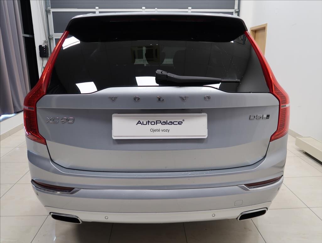 Volvo XC90 SUV 2,0 l 165 kw