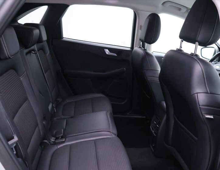 Ford Kuga SUV / Terénní 1,5 l 110 kw