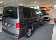 Volkswagen Caravelle 6