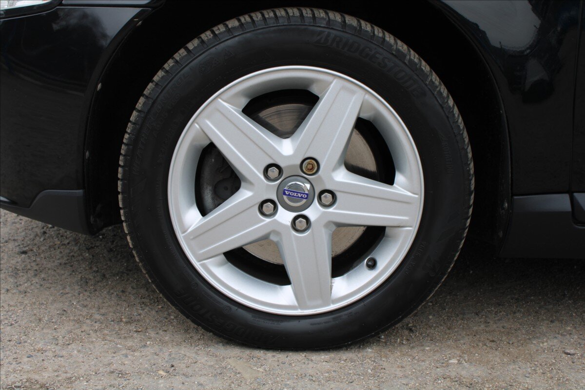 Volvo S40 Sedan / Limuzína 2,4 l 125 kw