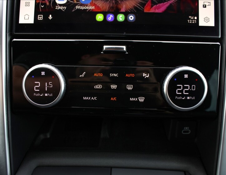 Land Rover Discovery 23