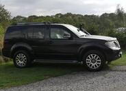 Nissan Pathfinder 40
