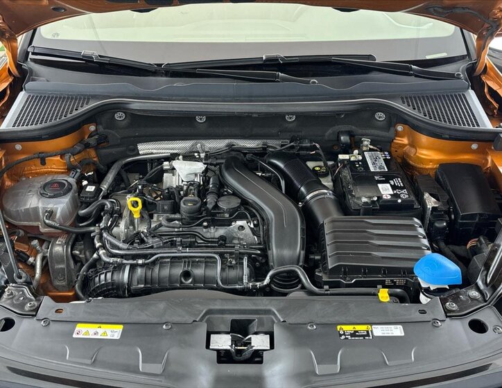 Škoda Karoq SUV / Terénní 1,5 l 110 kw