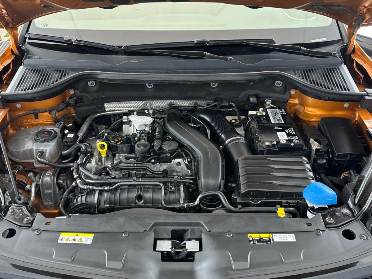 Škoda Karoq SUV / Terénní 1,5 l 110 kw