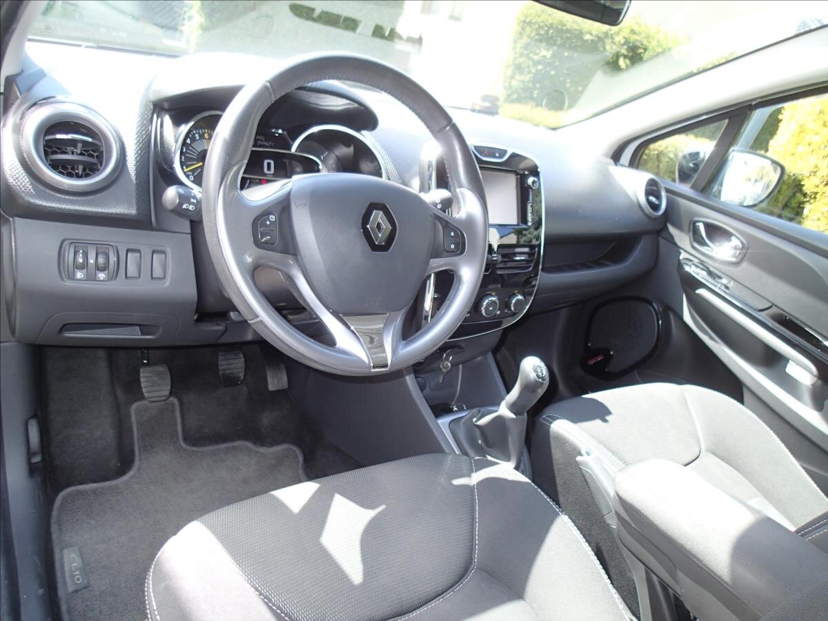 Renault Clio Hatchback 1,1 l 54 kw