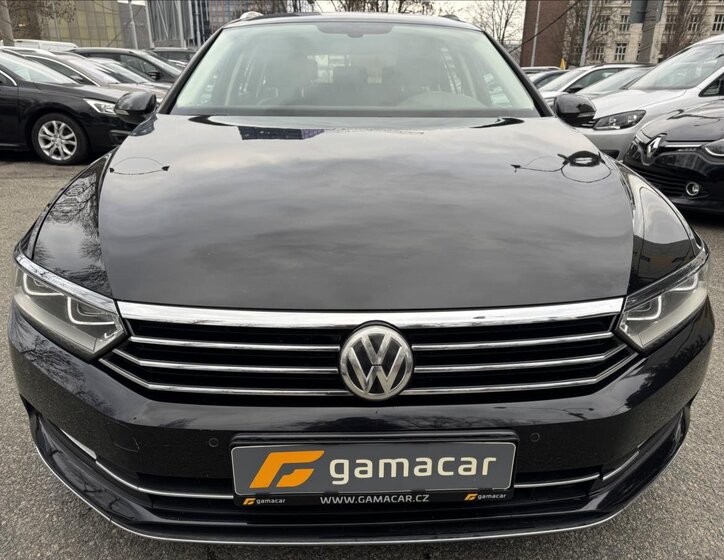 Volkswagen Passat 1