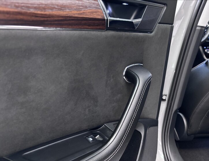 Škoda Superb Kombi 2,0 l 206 kw