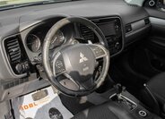 Mitsubishi Outlander SUV / Terénní 2,3 l 110 kw