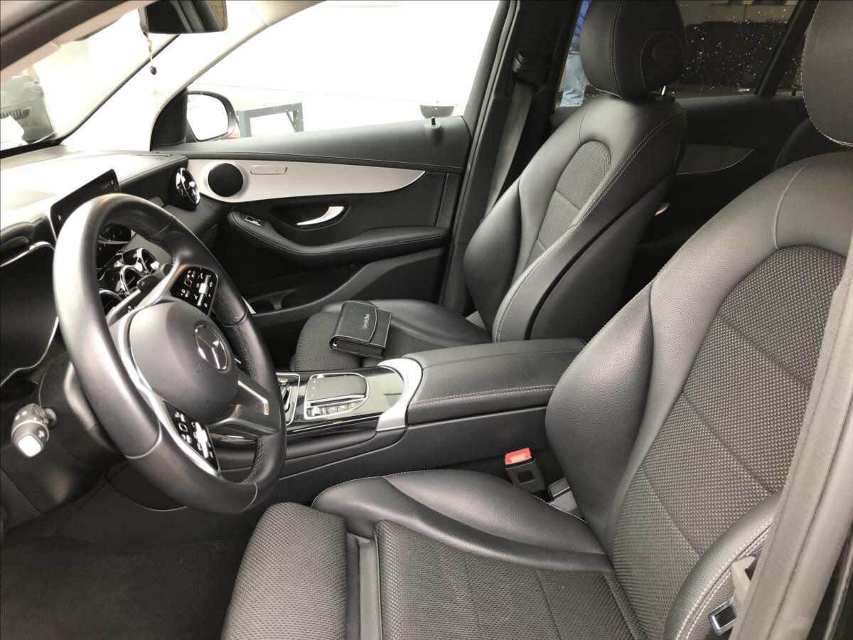 Mercedes-Benz GLC SUV 2,0 l 143 kw