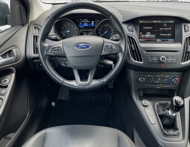 Ford Focus Kombi 999,0 92 kw