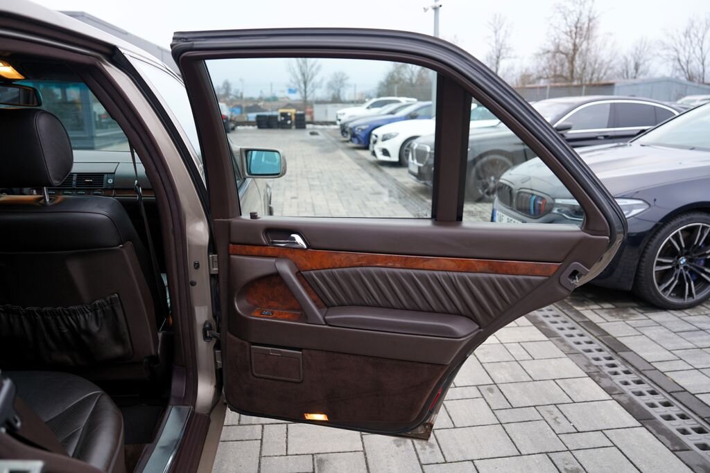 Mercedes-Benz Třídy S Sedan 3,2 l 170 kw