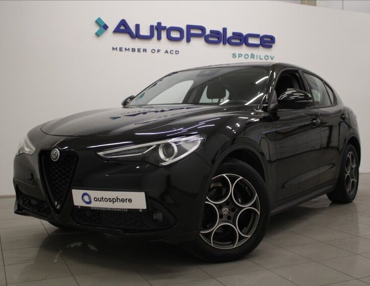 Alfa Romeo Stelvio SUV / Terénní 2,1 l 140 kw