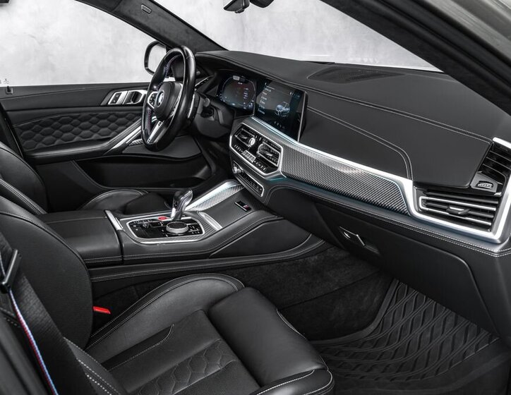 BMW X6 SUV / Terénní 4,4 l 460 kw