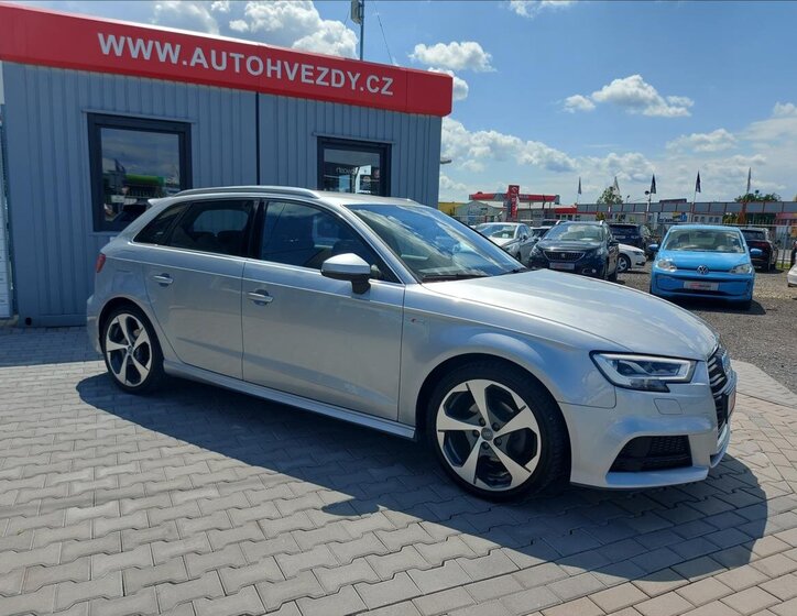 Audi A3 1