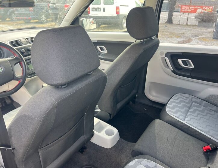 Škoda Roomster Kombi 1,4 l 51 kw