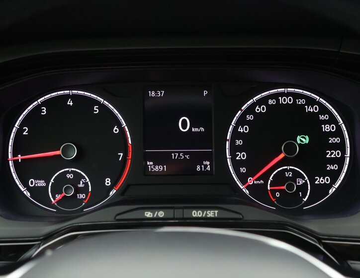 Volkswagen Polo Hatchback 999,0 70 kw