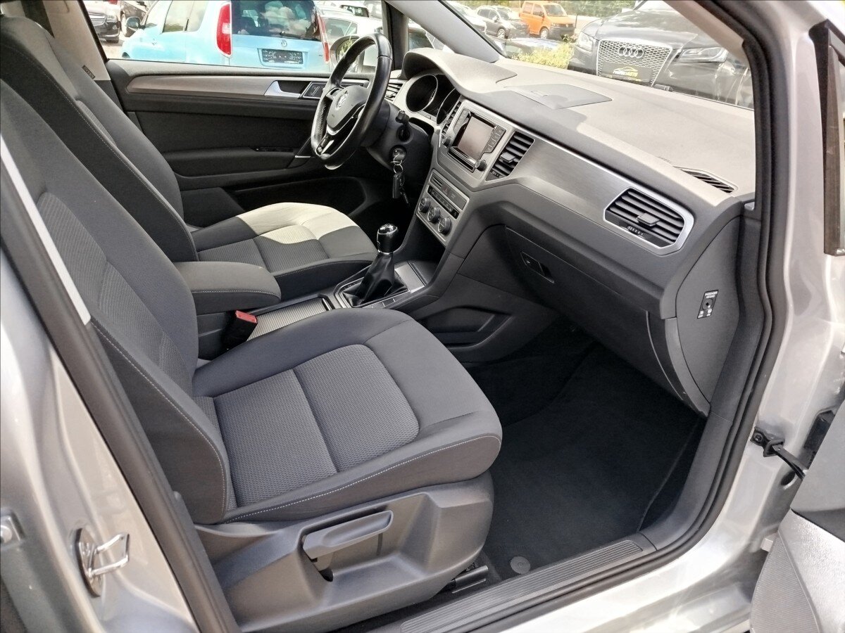 Volkswagen Golf Sportsvan