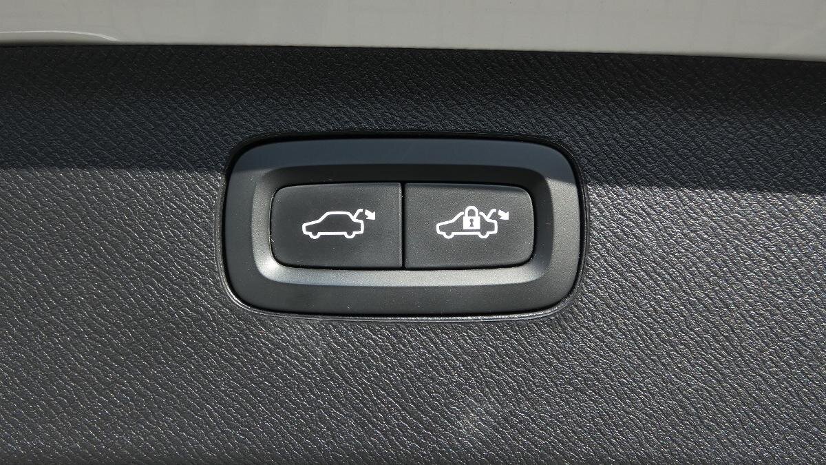 Volvo XC90 SUV / Terénní 2,0 l 173 kw