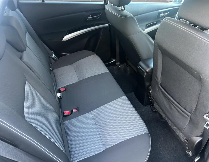 Suzuki SX4 S-Cross SUV / Terénní 1,6 l 88 kw