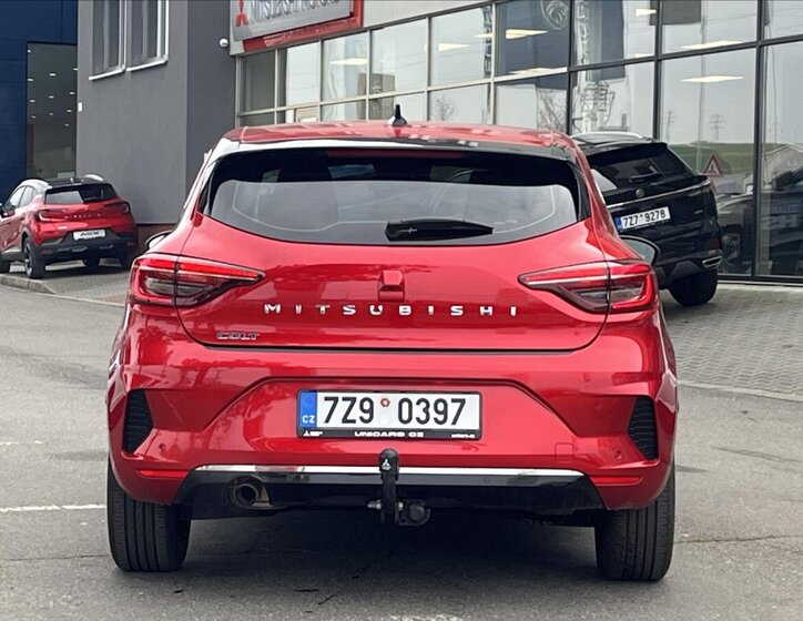 Mitsubishi Colt Hatchback 999,0 67 kw