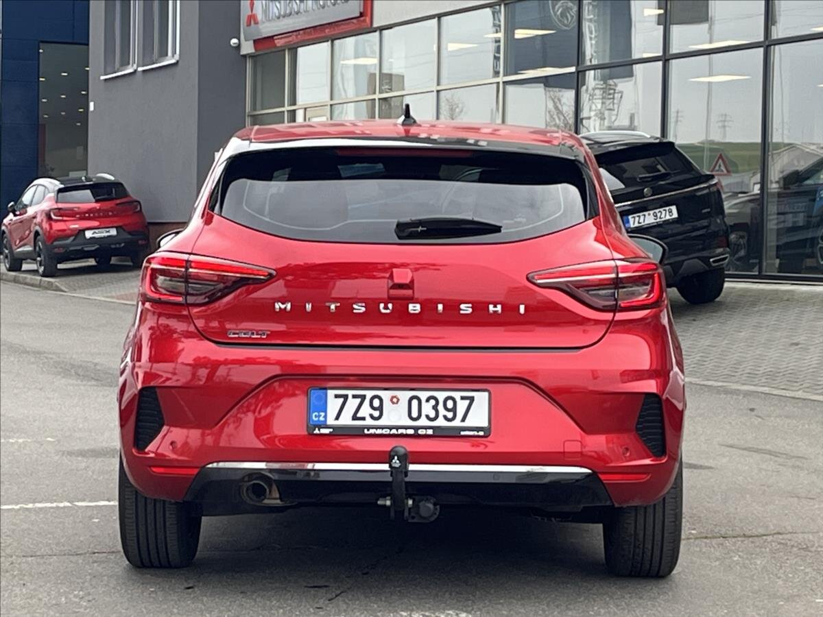 Mitsubishi Colt Hatchback 999,0 67 kw