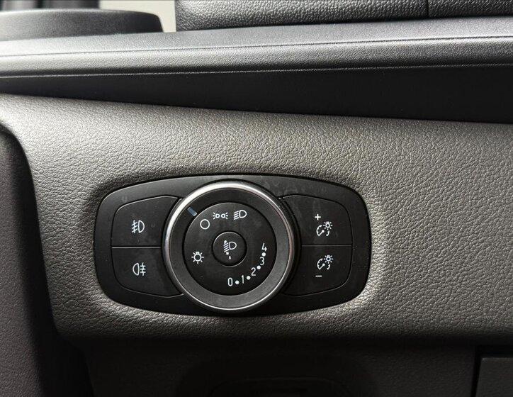 Ford Transit Custom 21