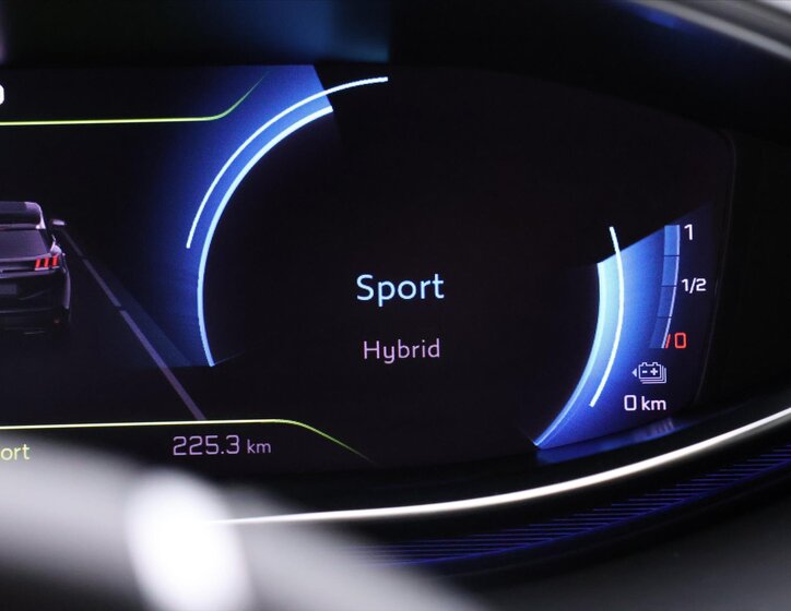 Peugeot 3008 SUV / Terénní 1,6 l 133 kw