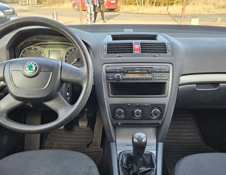 Škoda Octavia 9