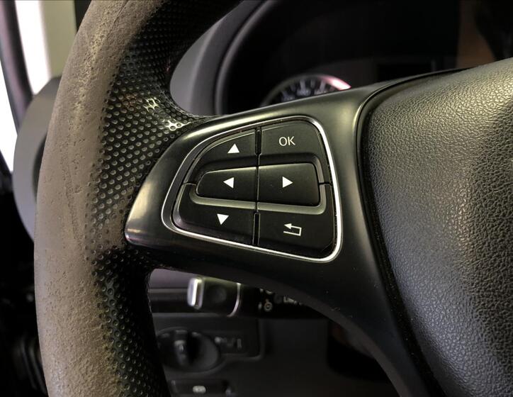 Mercedes-Benz Vito 17