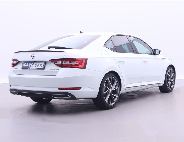 Škoda Superb Liftback 1,8 l 132 kw
