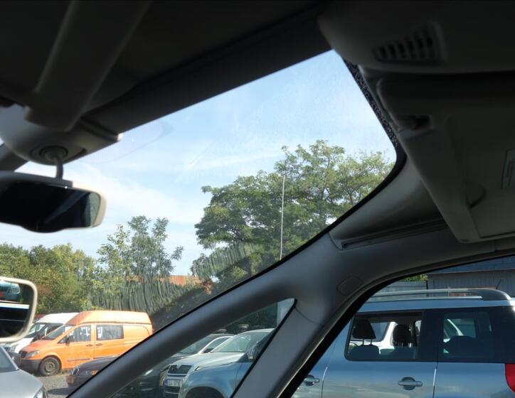 Citroën Grand C4 Picasso 34