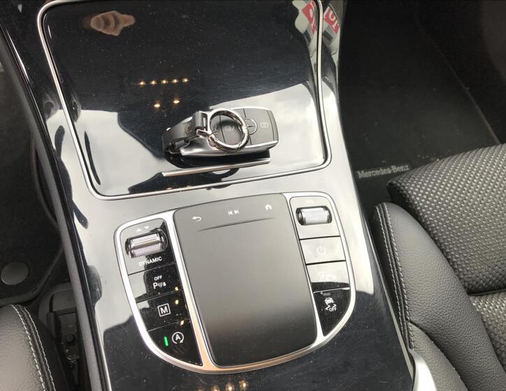 Mercedes-Benz GLC 10