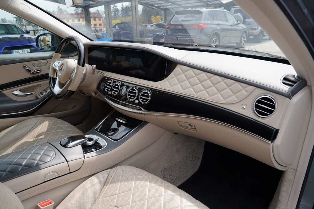 Mercedes-Benz Třídy S Sedan / Limuzína 4,0 l 345 kw