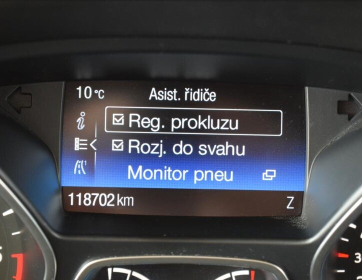 Ford Kuga SUV / Terénní 2,0 l 110 kw