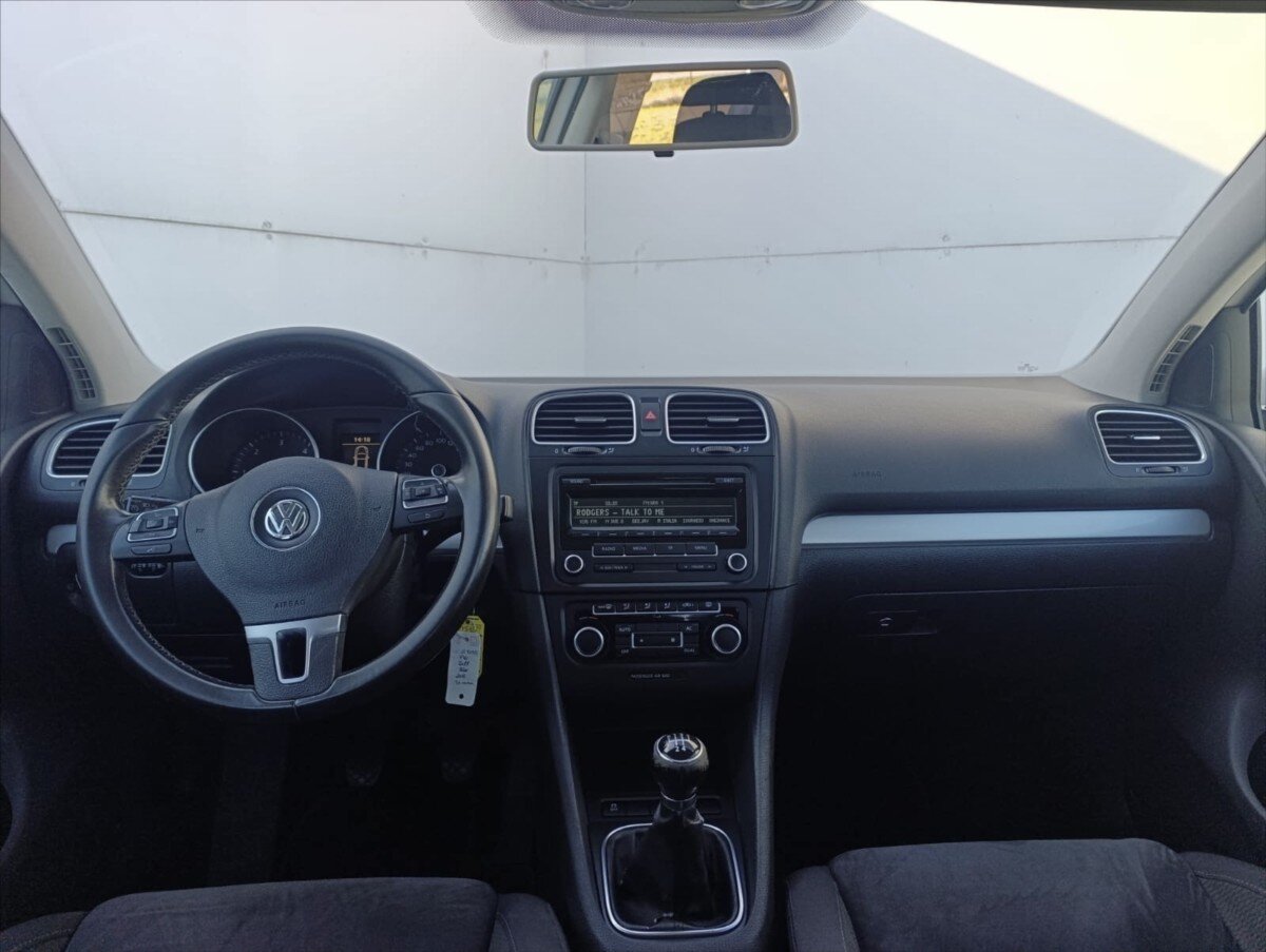 Volkswagen Golf Hatchback 1,6 l 77 kw