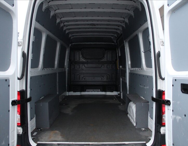 Volkswagen Crafter 16