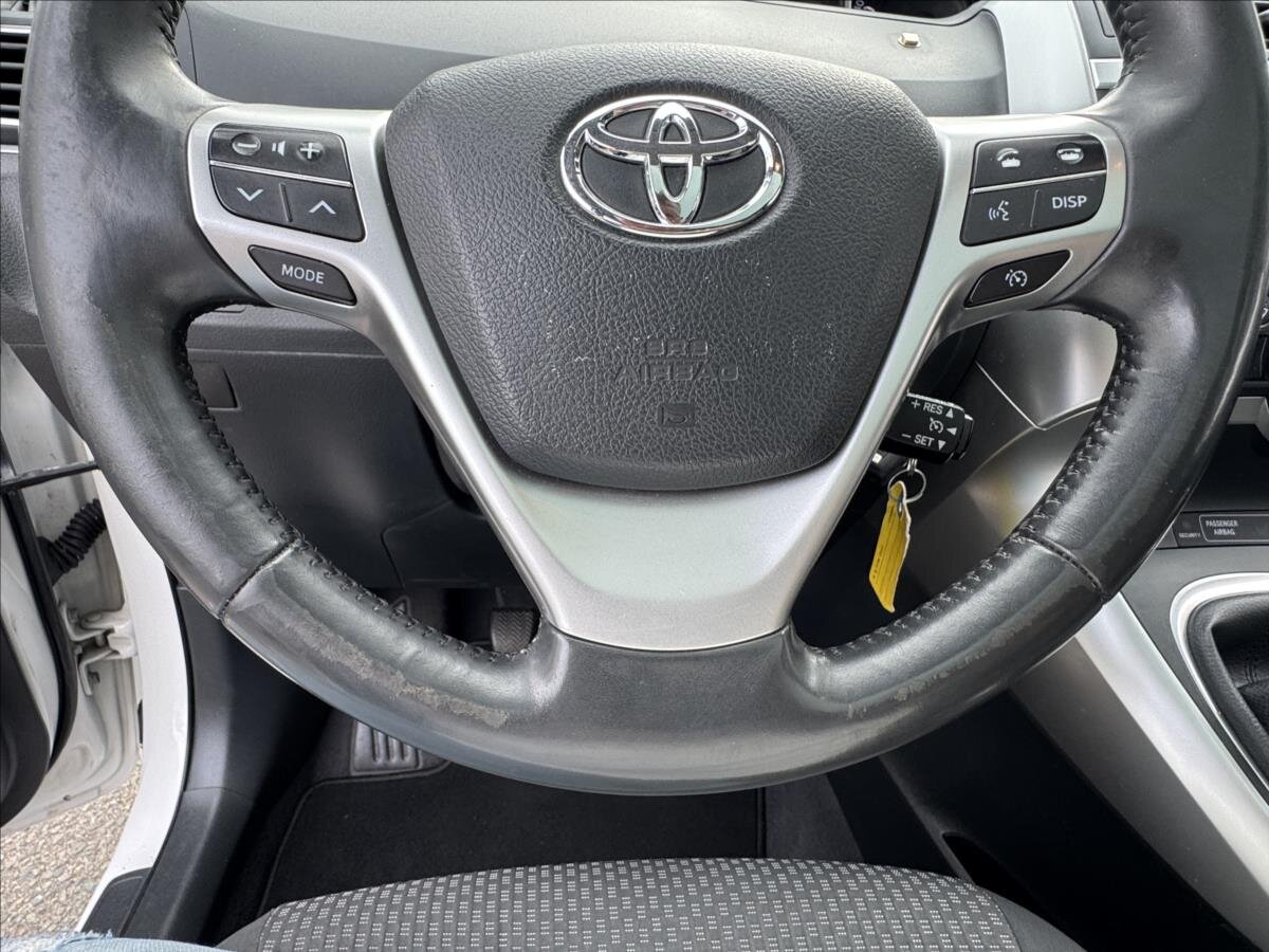 Toyota Verso MPV 2,0 l 91 kw