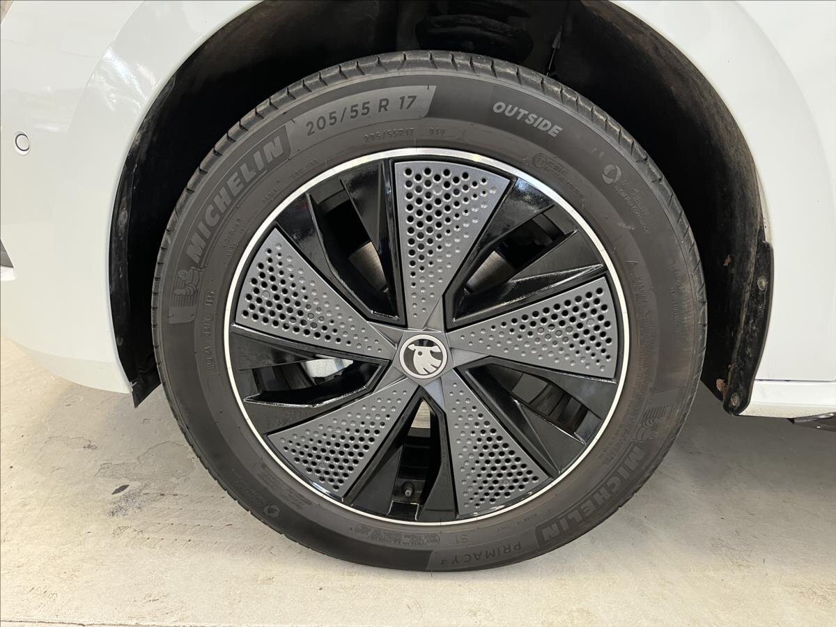 Škoda Kamiq SUV / Terénní 1,5 l 110 kw