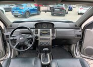 Nissan X-Trail SUV / Terénní 2,5 l 121 kw