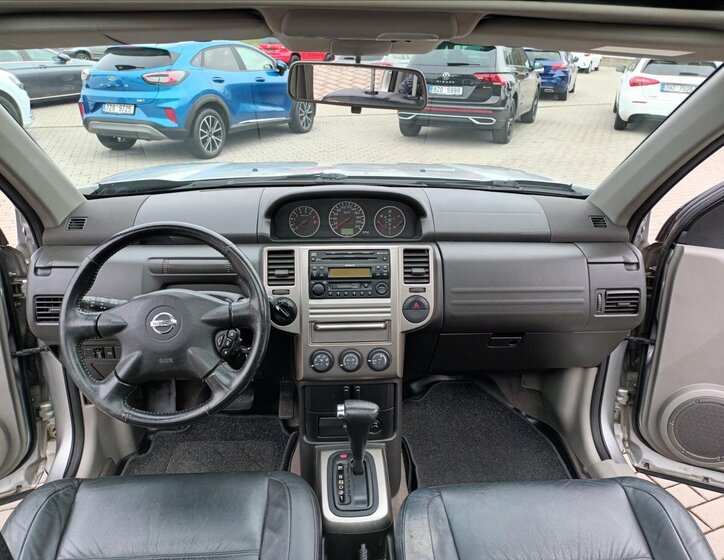 Nissan X-Trail SUV / Terénní 2,5 l 121 kw