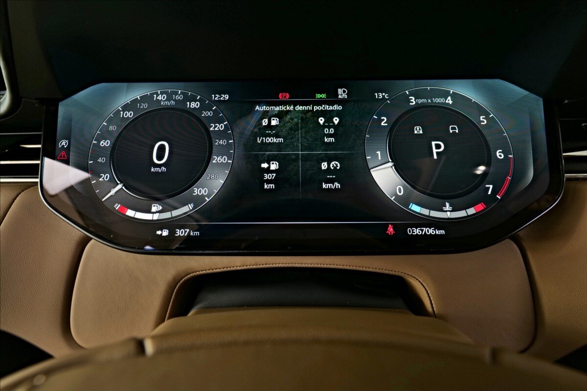 Land Rover Range Rover SUV 4,4 l 390 kw