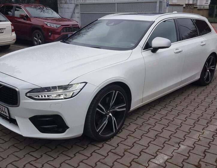 Volvo V90 1