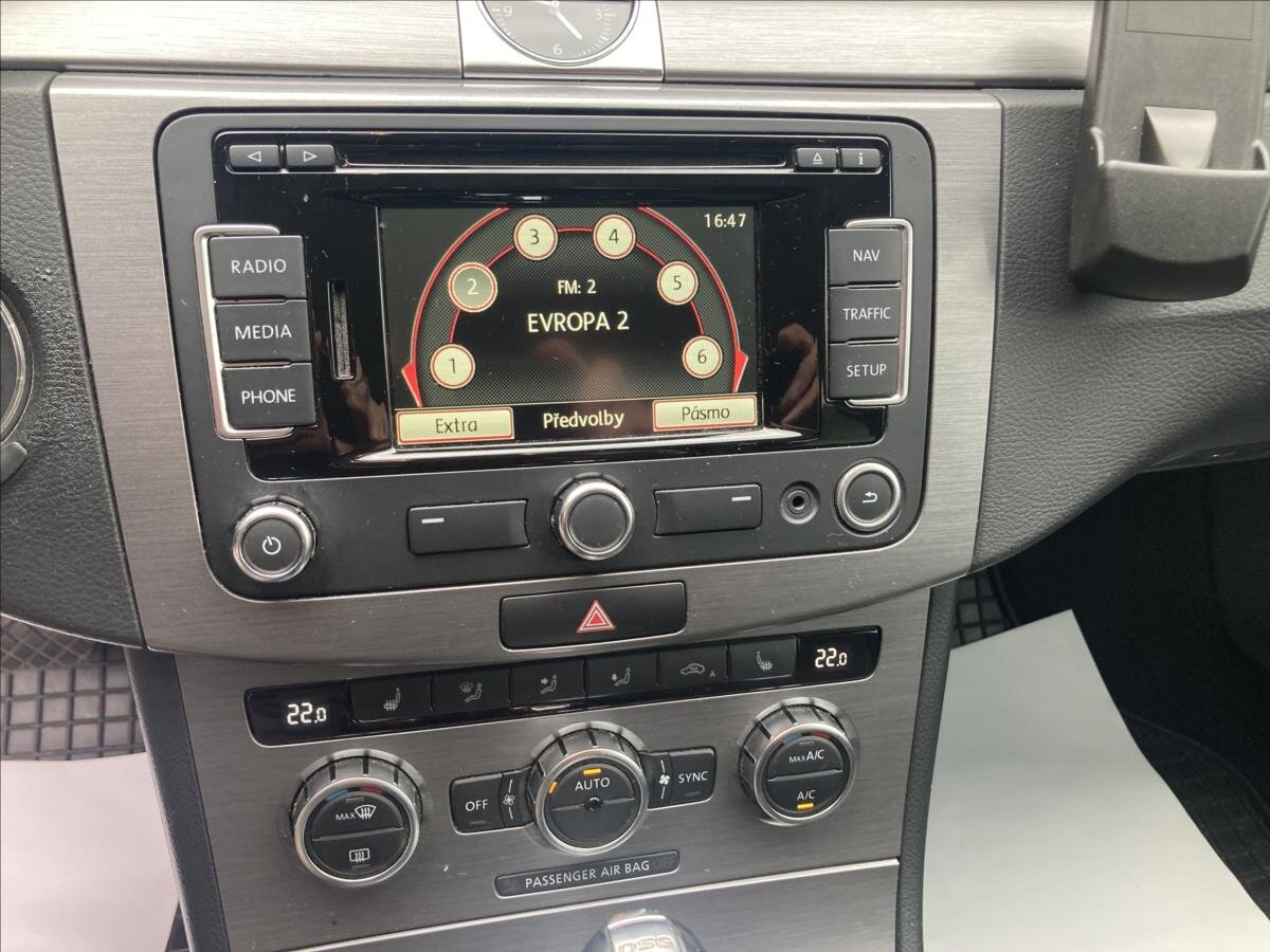 Volkswagen Passat Kombi 2,0 l 103 kw