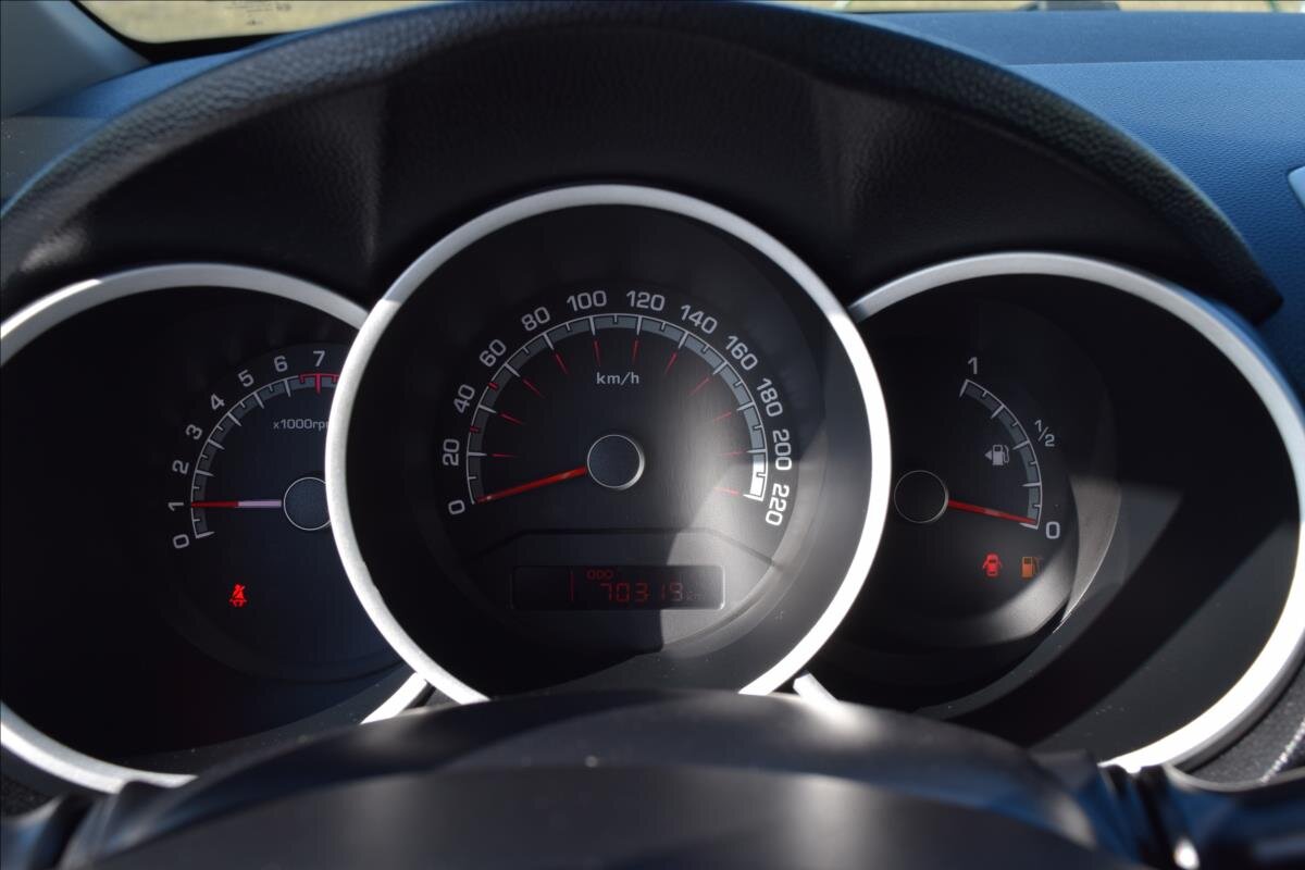 KIA Venga Kombi 1,4 l 66 kw