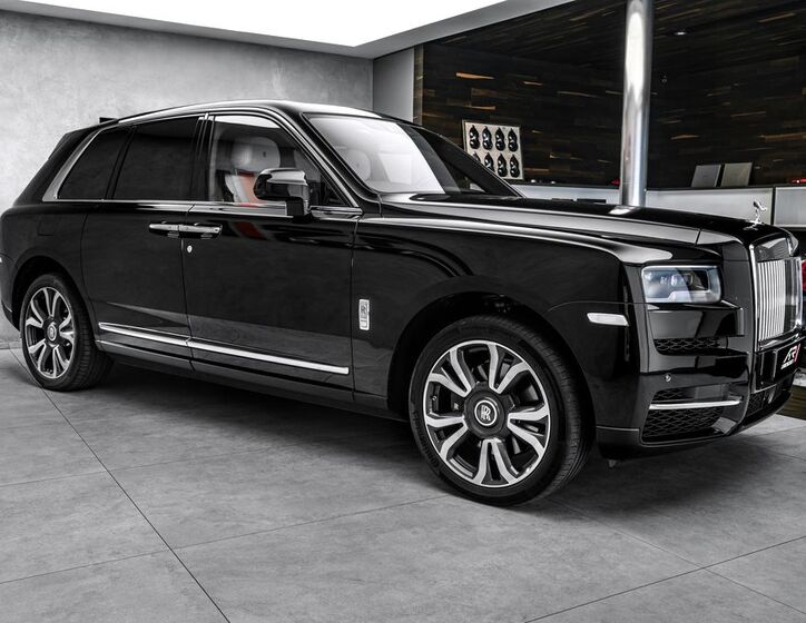 Rolls-Royce Cullinan 4