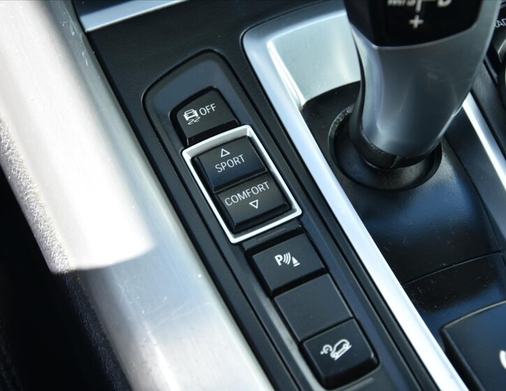 BMW X5 SUV / Terénní 3,0 l 204 kw