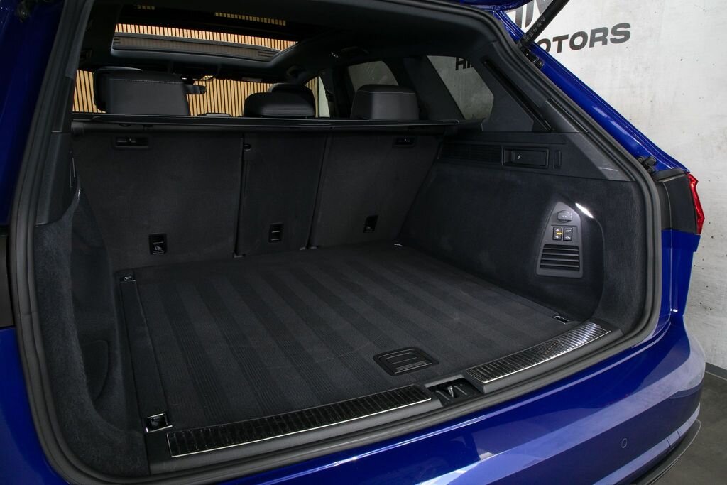 Volkswagen Touareg SUV / Terénní 3,0 l 210 kw