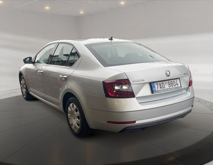 Škoda Octavia Sedan / Limuzína 1,6 l 85 kw